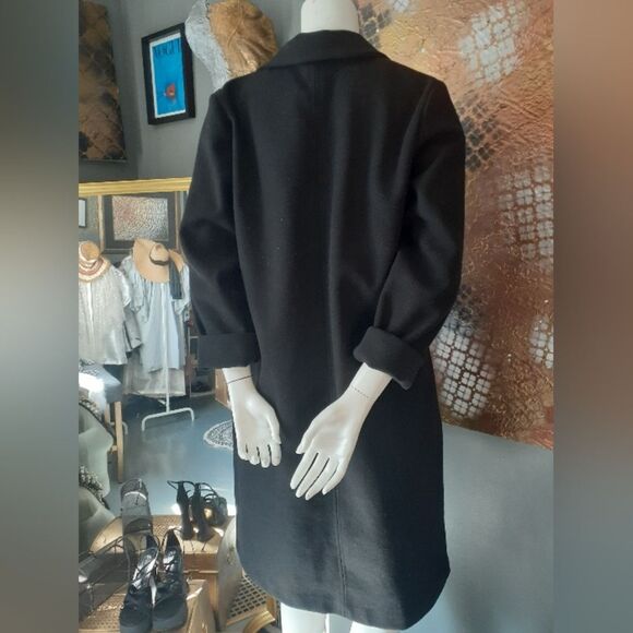 Zara Elegant Black Women's Minimalist Coat - Picture 6 of 14